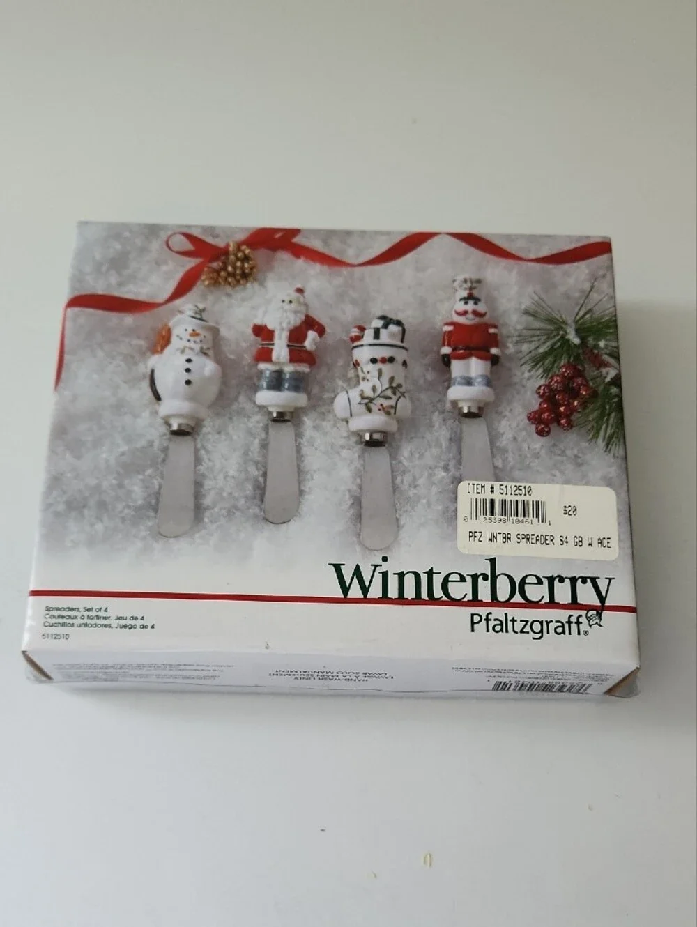 Pfaltzgraff Winterberry Set of 4 Holiday Spreaders